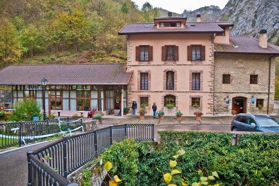 La Casona de Mestas