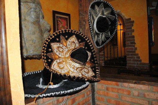 Los Molcajetes
