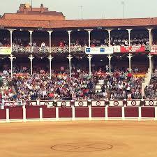 la Plaza de Toros El Bibio