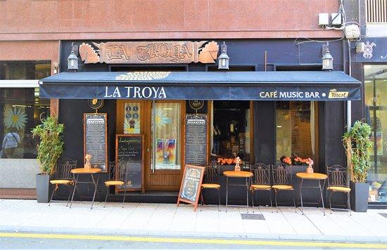 Cafetería Cervecería La Troya