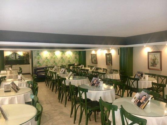 Salon de Te Nerian