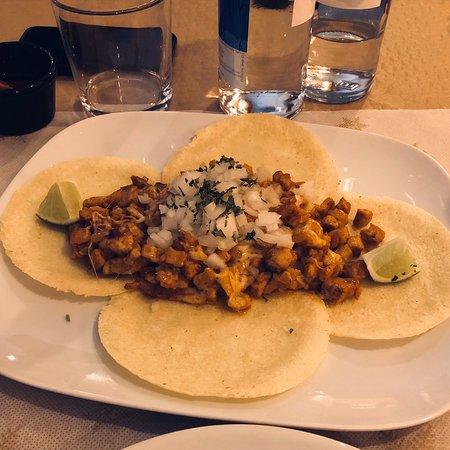 Los Molcajetes
