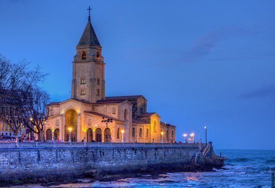 la Iglesia de San Pedro